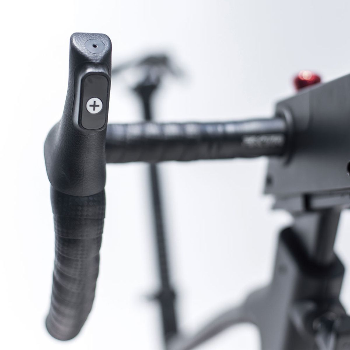 bh-exercycle-h936r-indoor-bike-elektromagnetisch-zwift image 7