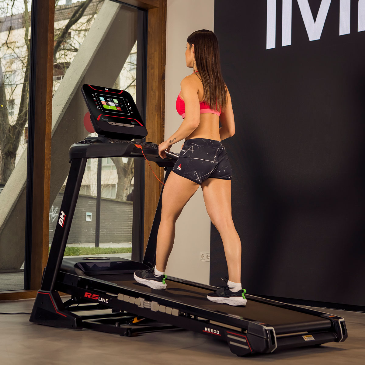 bh-fitness-rs800-g6176tft-laufband-20-km-h-touch image 3